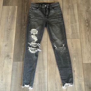 Anerican Eagle stretch skinny jeans. Pre owned. Size 4